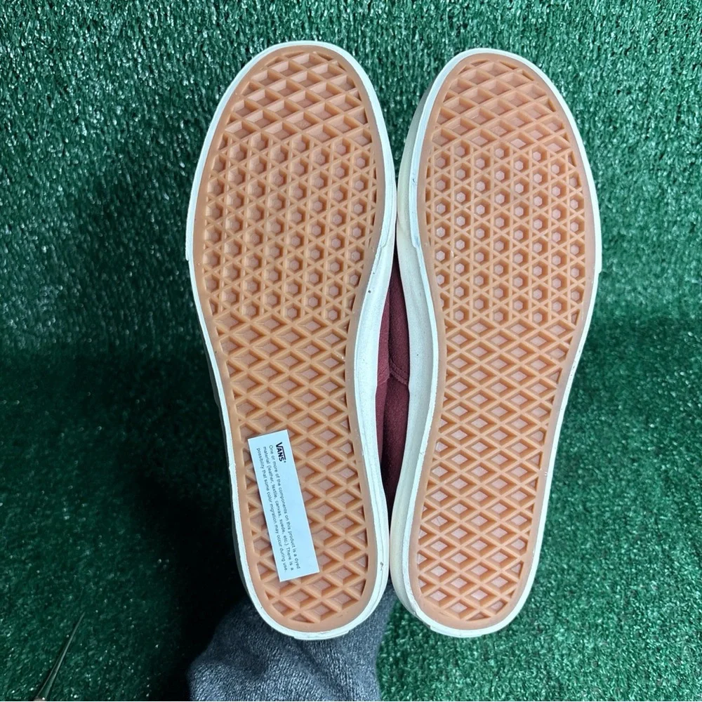 NEW VANS Authentic Low Pro Red Suede Skate Shoes Sneakers Men 8‎ / Women 9.5